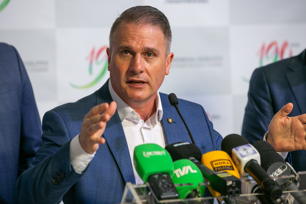 Altair Silva propõe proibição da venda de leite reconstituído em Santa Catarina